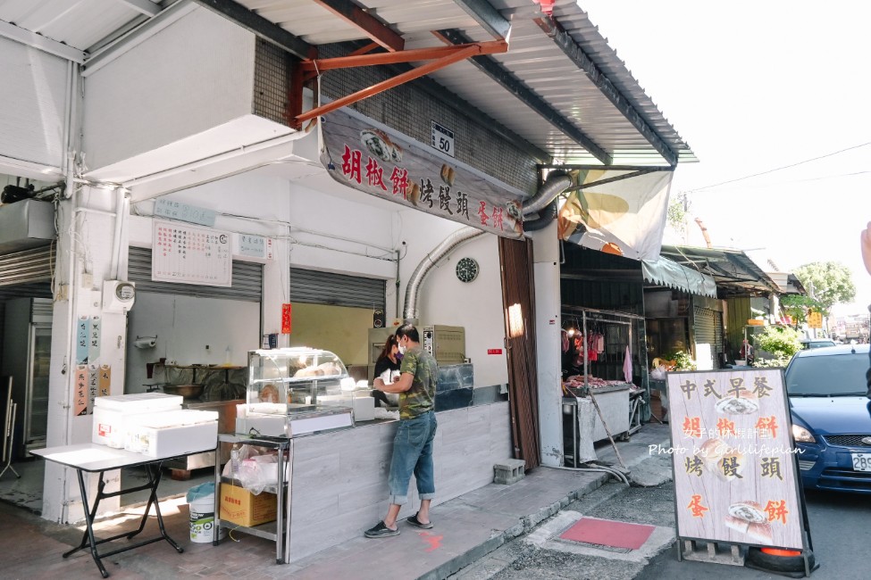 日初胡椒蔥餅早餐｜都在地人在買巷弄美食20元買十送一(外帶) @女子的休假計劃