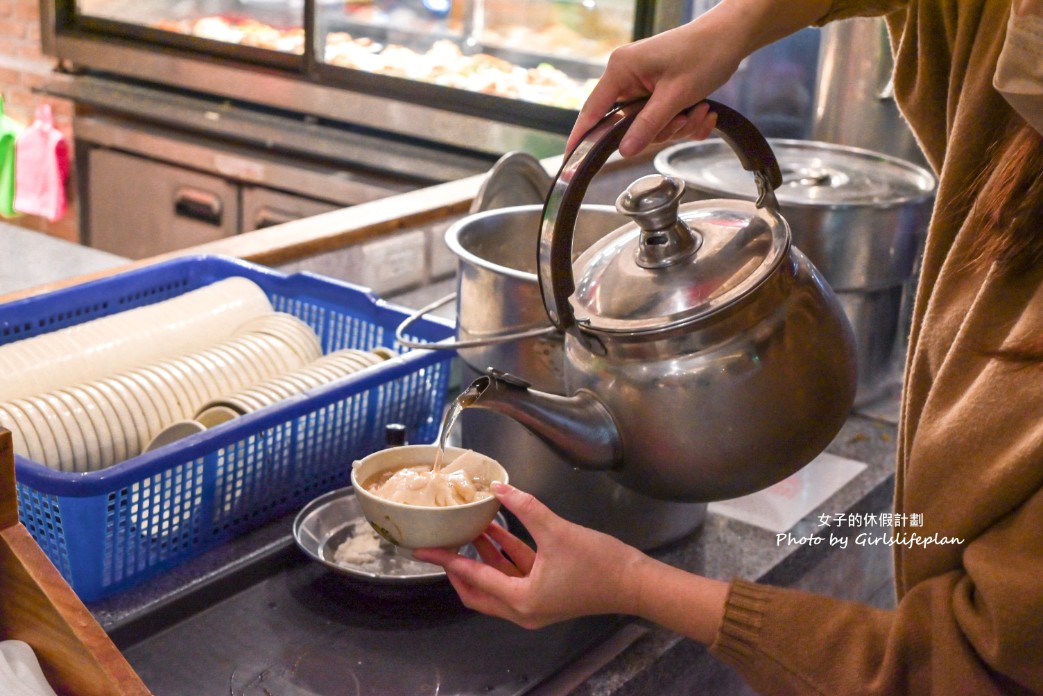 呷霸牛肉麵｜呷霸牛肉麵南平店免費加湯加麵飲料豆花豆漿喝到飽(菜單) @女子的休假計劃