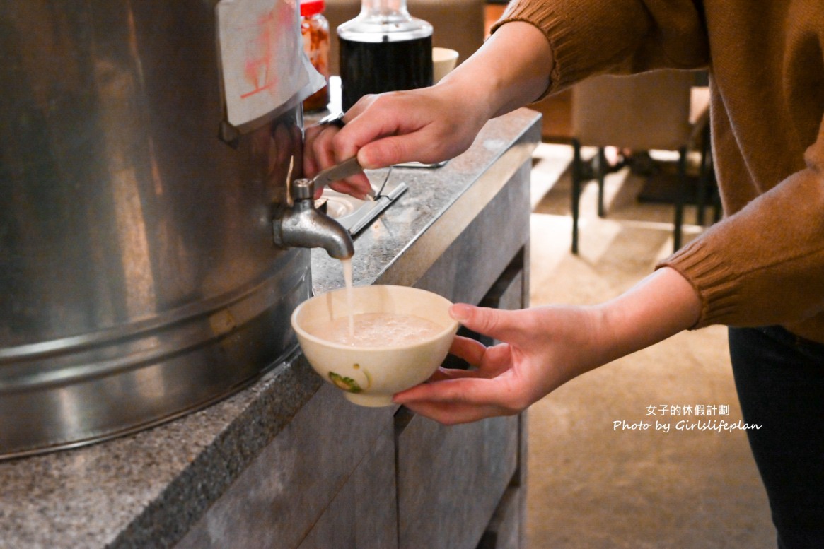呷霸牛肉麵｜呷霸牛肉麵南平店免費加湯加麵飲料豆花豆漿喝到飽(菜單) @女子的休假計劃