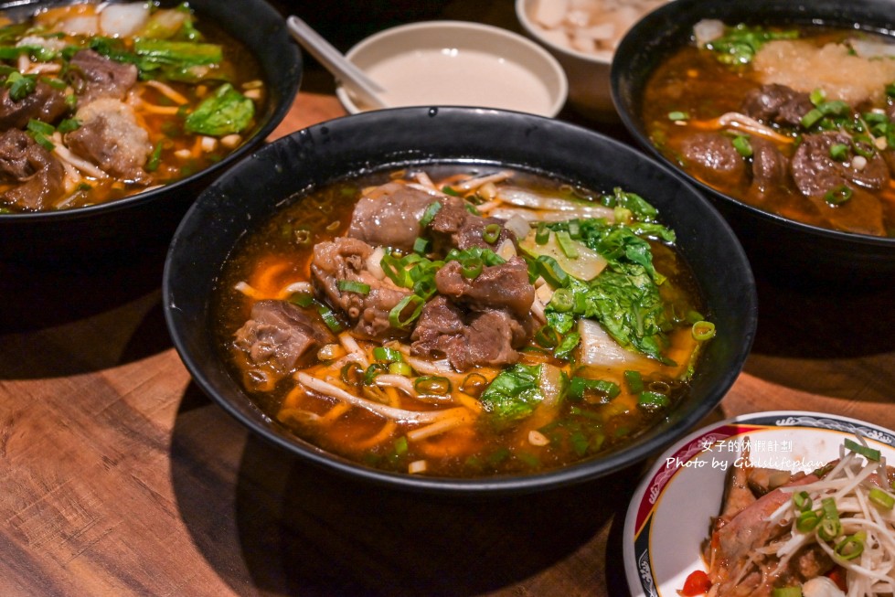 呷霸牛肉麵｜呷霸牛肉麵南平店免費加湯加麵飲料豆花豆漿喝到飽(菜單) @女子的休假計劃