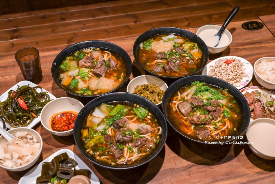 呷霸牛肉麵｜呷霸牛肉麵南平店免費加湯加麵飲料豆花豆漿喝到飽(菜單) @女子的休假計劃