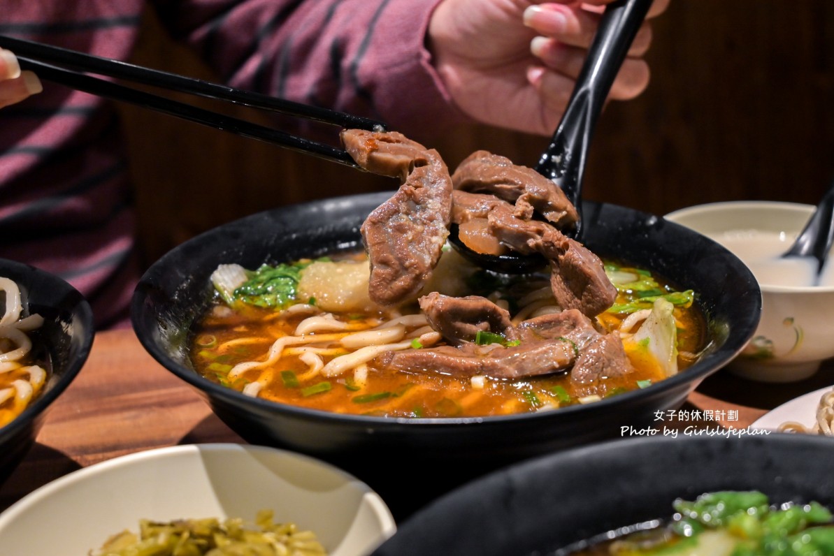 呷霸牛肉麵｜呷霸牛肉麵南平店免費加湯加麵飲料豆花豆漿喝到飽(菜單) @女子的休假計劃