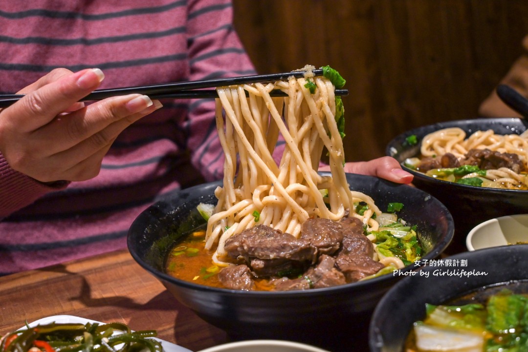 呷霸牛肉麵｜呷霸牛肉麵南平店免費加湯加麵飲料豆花豆漿喝到飽(菜單) @女子的休假計劃