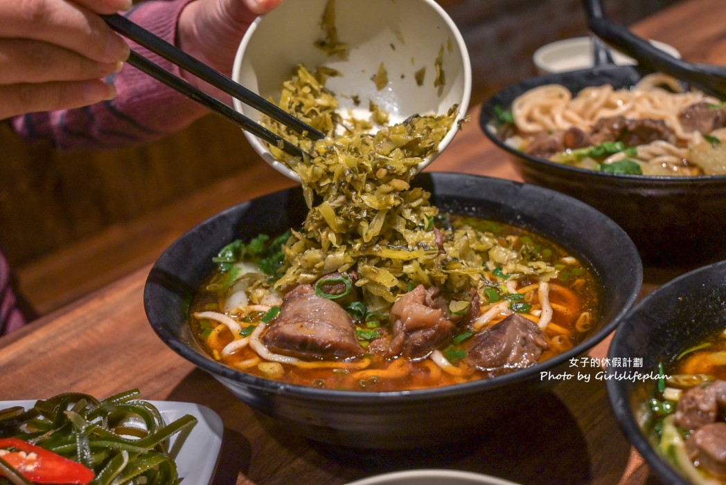 呷霸牛肉麵｜免費加湯加麵飲料豆花豆漿喝到飽(菜單) @女子的休假計劃