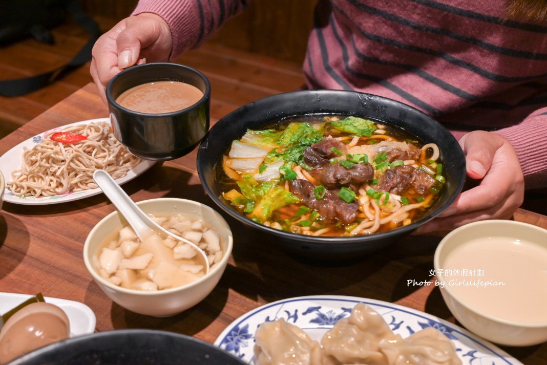 呷霸牛肉麵｜免費加湯加麵飲料豆花豆漿喝到飽(菜單) @女子的休假計劃