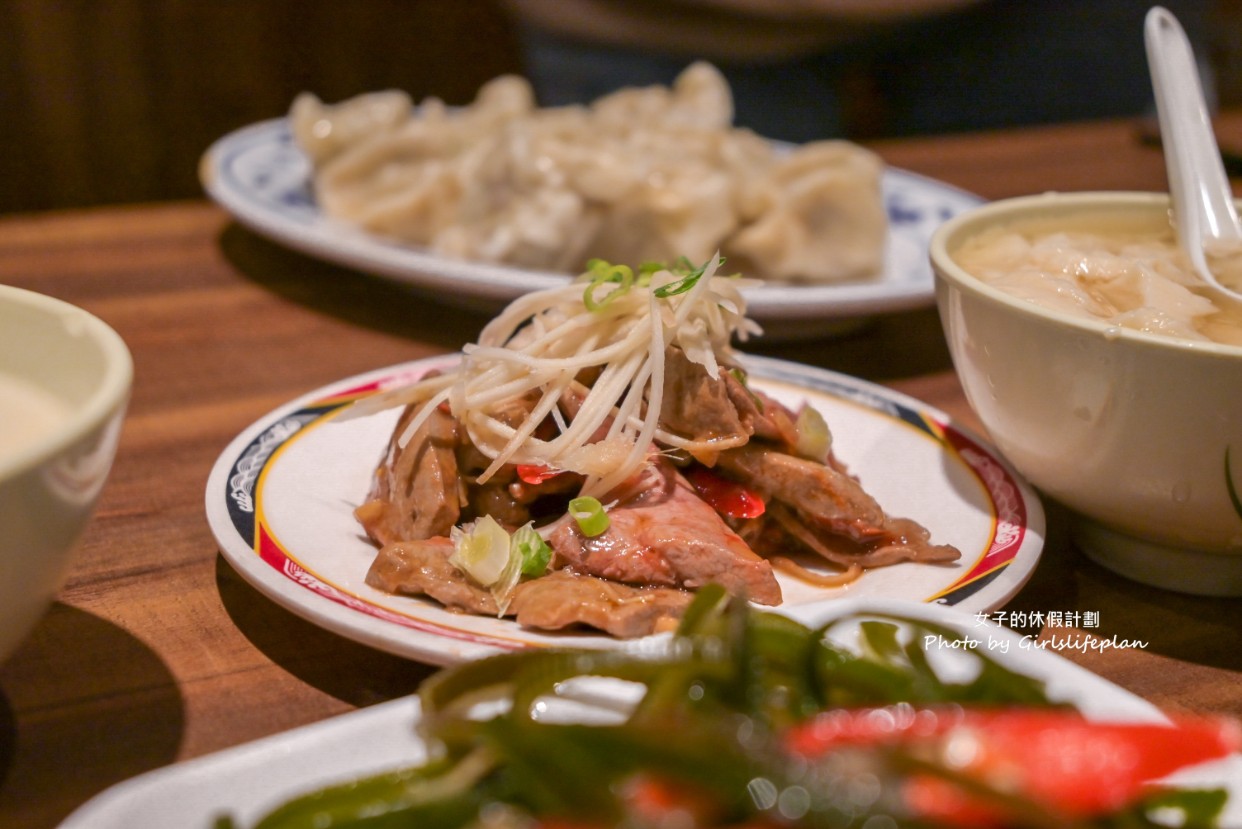 呷霸牛肉麵｜免費加湯加麵飲料豆花豆漿喝到飽(菜單) @女子的休假計劃