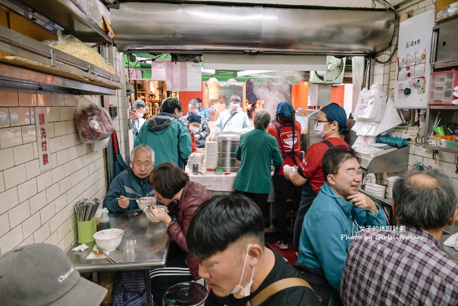 廟東清水排骨麵店｜豐原人氣排隊美食(外帶) @女子的休假計劃