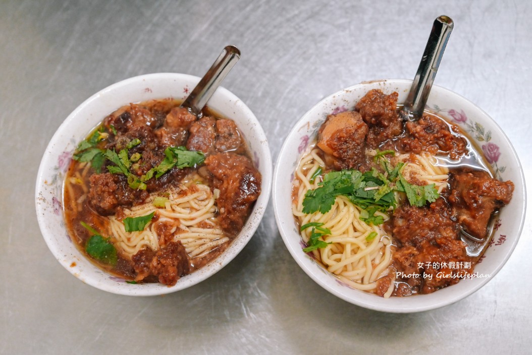 廟東清水排骨麵店｜豐原人氣排隊美食(外帶) @女子的休假計劃