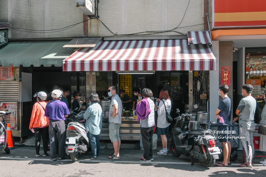 番薯仔炊飯｜超過70年人氣美食炊飯只要25元(外帶) @女子的休假計劃