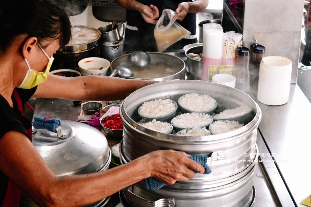 番薯仔炊飯｜超過70年人氣美食炊飯只要25元(外帶) @女子的休假計劃