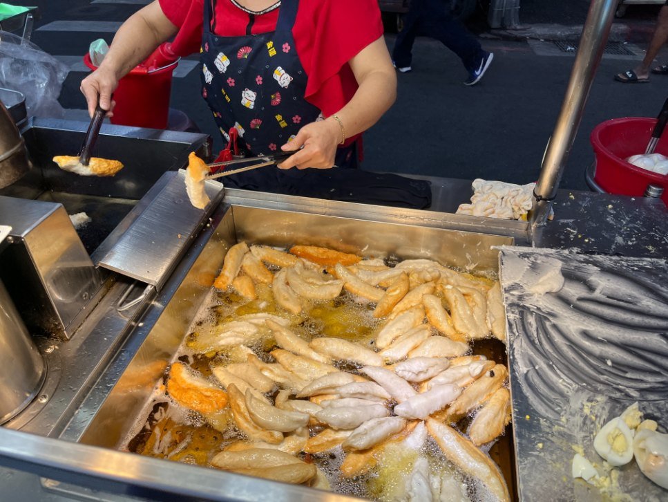 東港旗魚串｜20年在地老店旗魚黑輪串(外帶) @女子的休假計劃