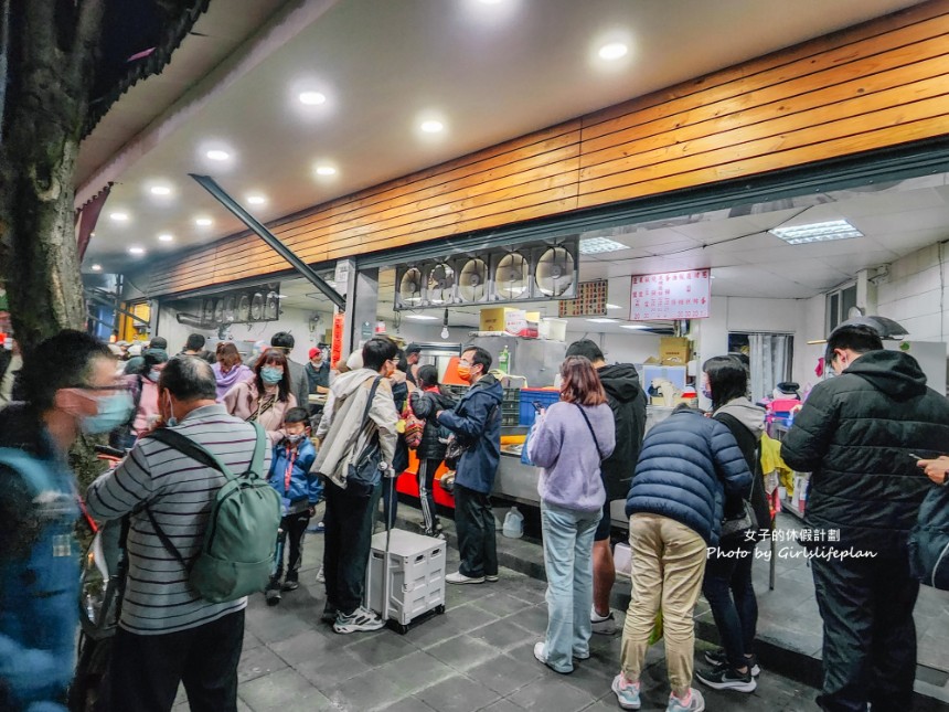 士林燒餅｜士林夜市必吃美食/南港老張胡椒餅(外帶) @女子的休假計劃