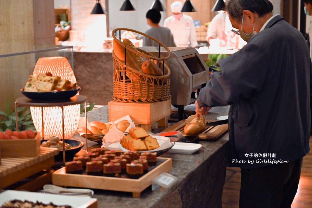 台北福華大飯店｜彩虹座自助餐吃到飽(價位) @女子的休假計劃