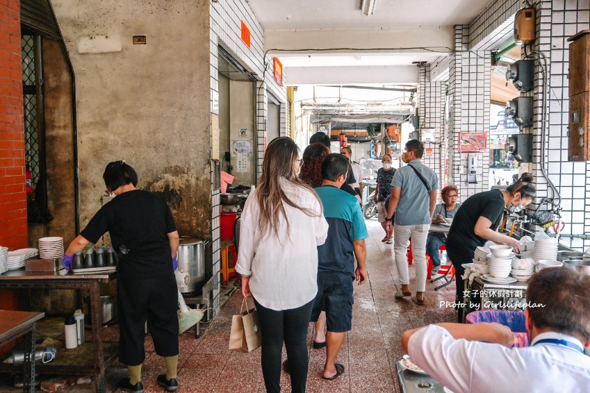 穎川水餃店｜在地人氣小吃3元水餃最熱賣(外帶) @女子的休假計劃