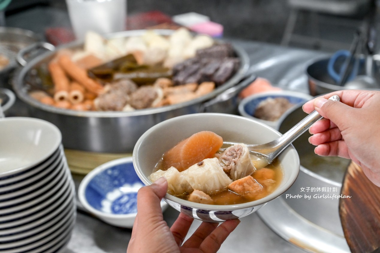 老黑輪肉圓店（老店）｜在地超過50年老店只賣關東煮和肉圓(菜單) @女子的休假計劃