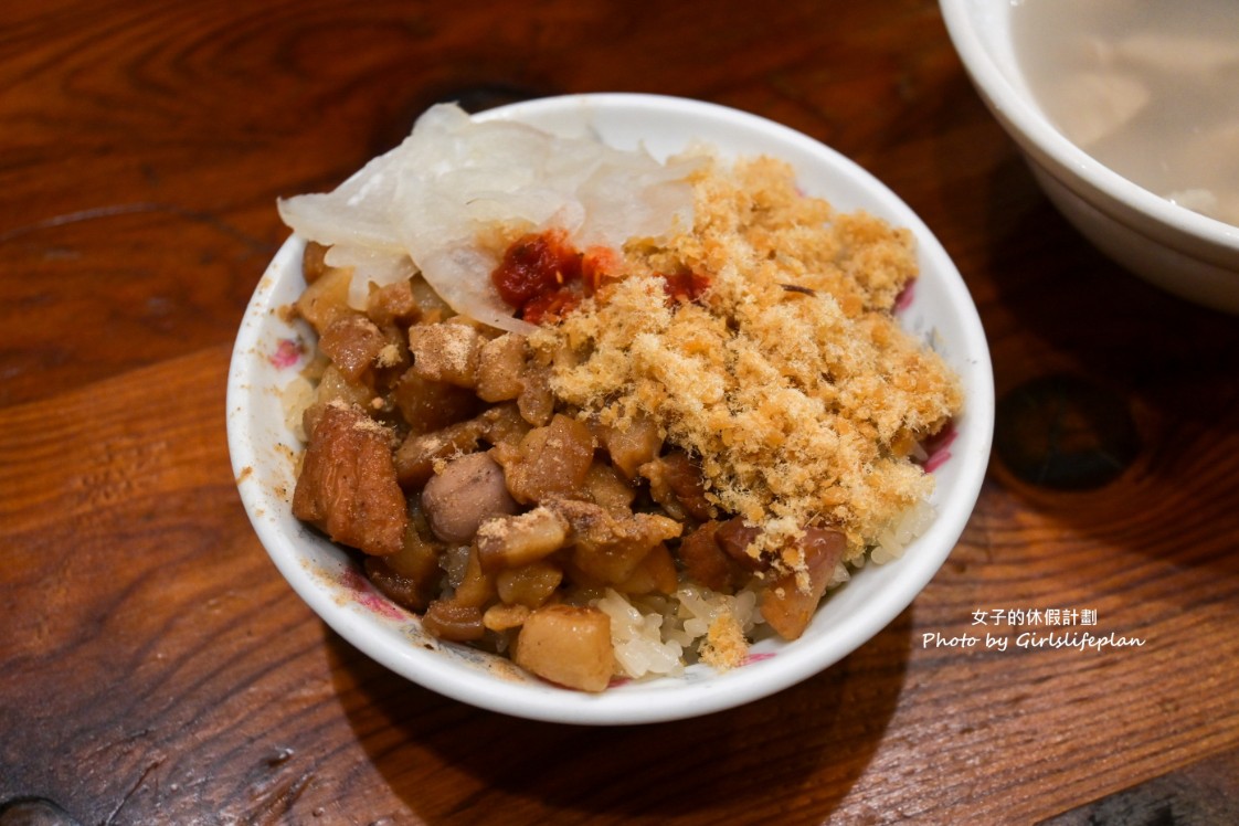 落成米糕｜米其林推薦美食，米糕加四神湯超絕配(菜單) @女子的休假計劃