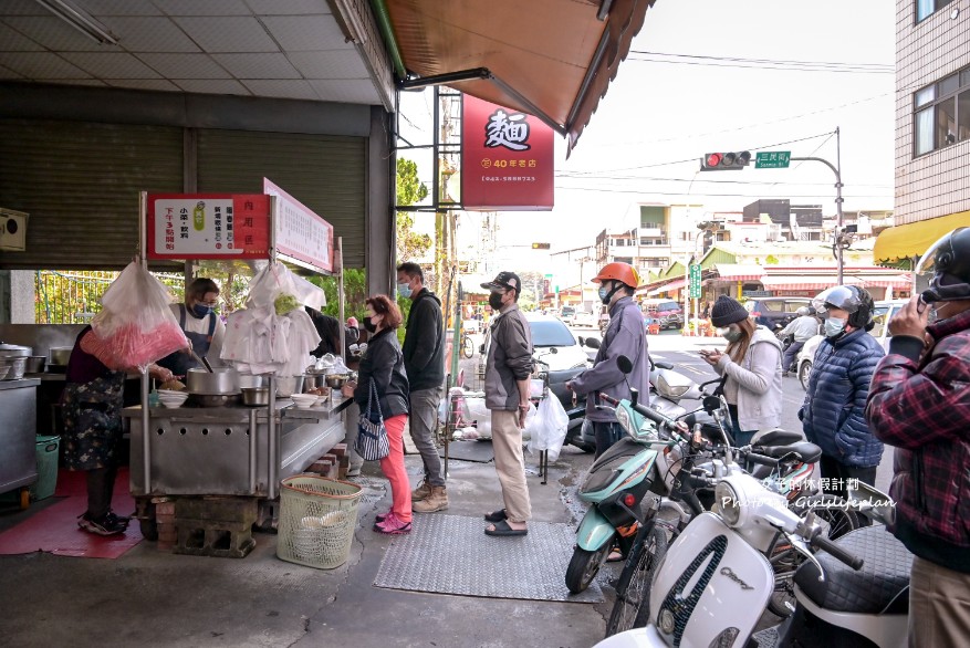 阿婆炒麵｜40年老店，在地人都點隱藏版配豬血湯(外帶) @女子的休假計劃