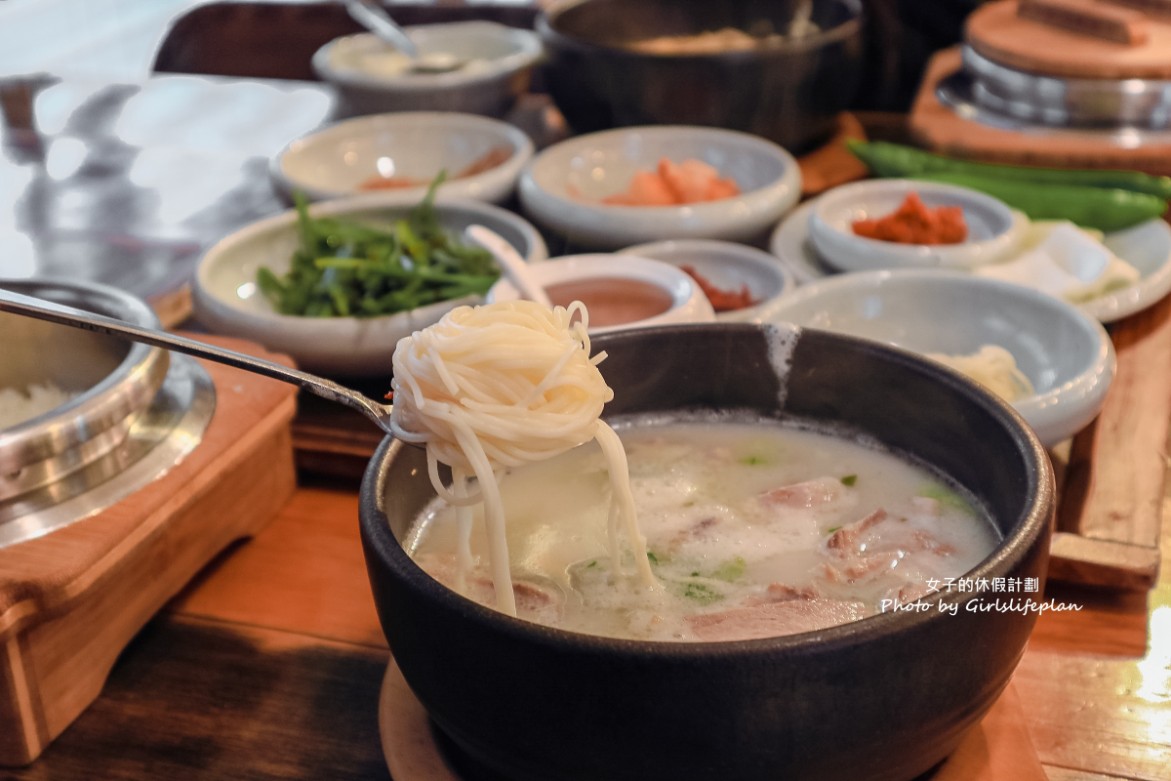 24HR豬肉湯飯묵짜국밥｜大邱機場周邊美食(菜單) @女子的休假計劃
