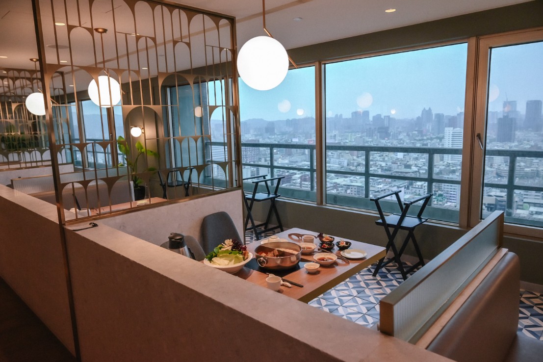 高雄燈塔|海岸線咖啡燈塔店,免費景點看夕陽好去處(交通) @女子的休假計劃 高雄燈塔|海岸線咖啡燈塔店,免費景點看夕陽好去處(交通) @女子的休假計劃
