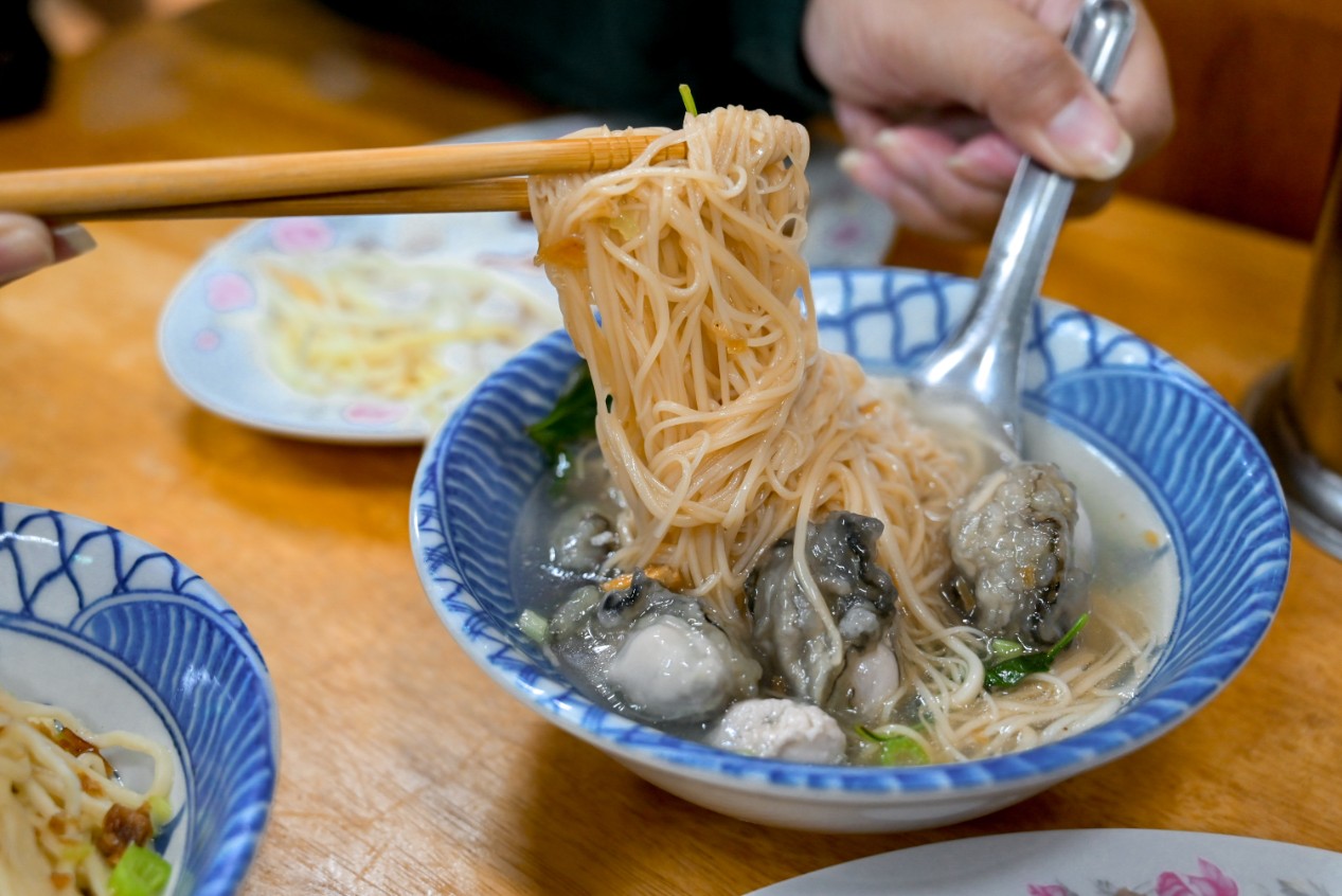 營養蚵仔｜北投中繼市場人氣排隊美食，大推蚵仔新鮮又大顆(外帶) @女子的休假計劃