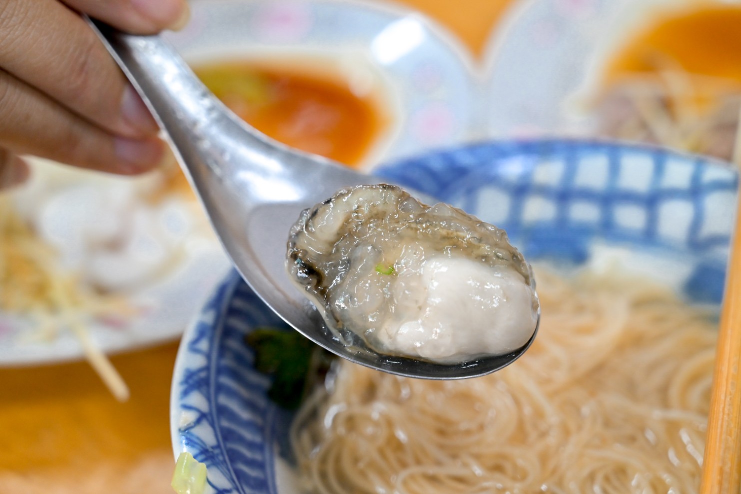 營養蚵仔｜北投中繼市場人氣排隊美食，大推蚵仔新鮮又大顆(外帶) @女子的休假計劃