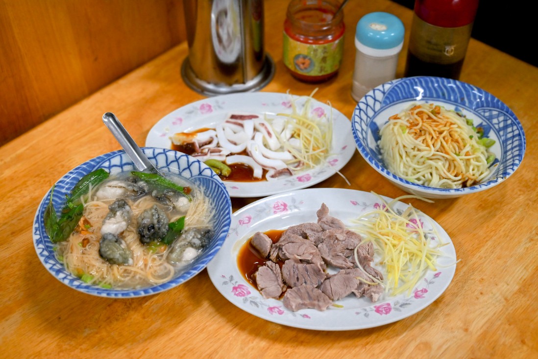 營養蚵仔｜北投中繼市場人氣排隊美食，大推蚵仔新鮮又大顆(外帶) @女子的休假計劃