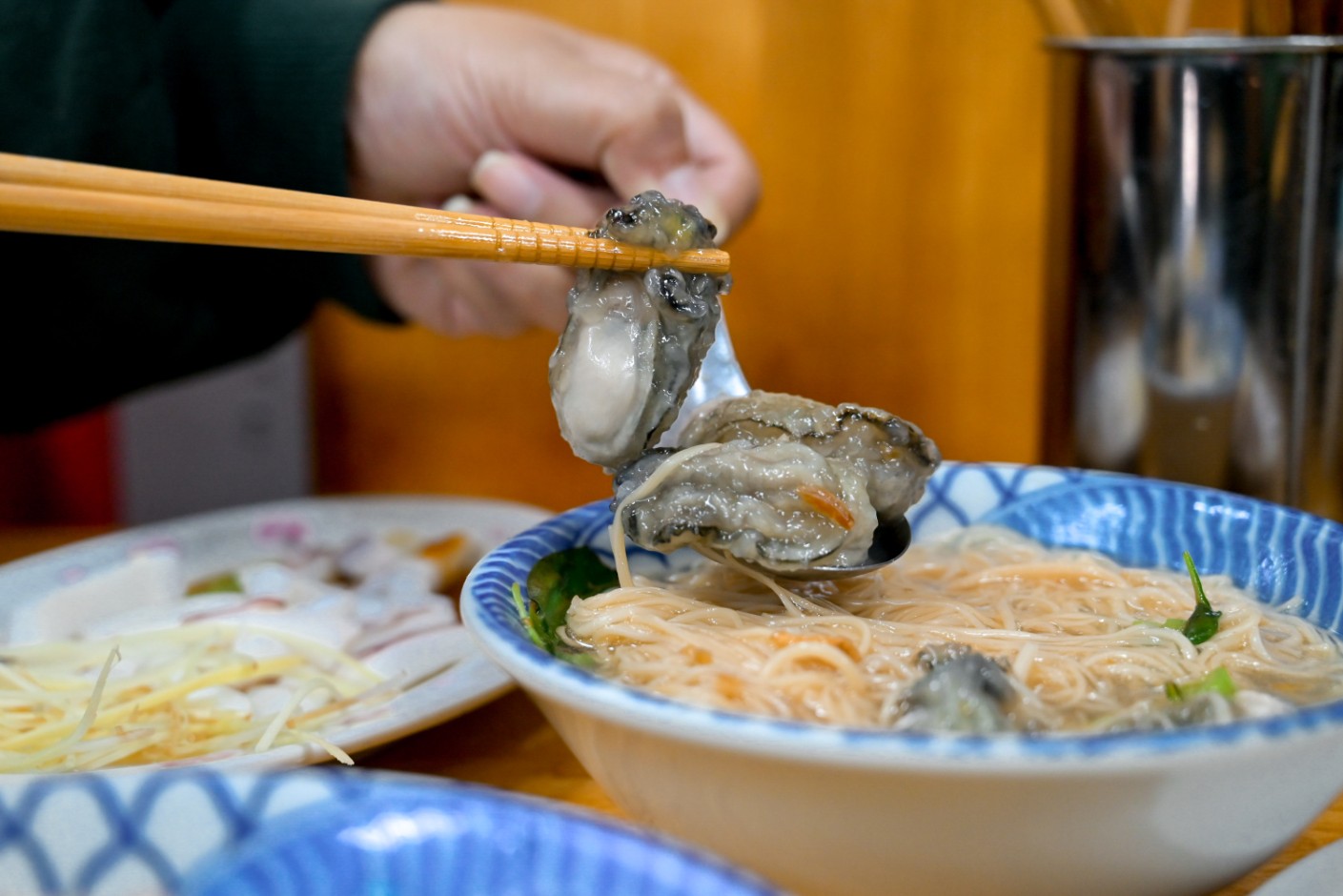 營養蚵仔｜北投中繼市場人氣排隊美食，大推蚵仔新鮮又大顆(外帶) @女子的休假計劃