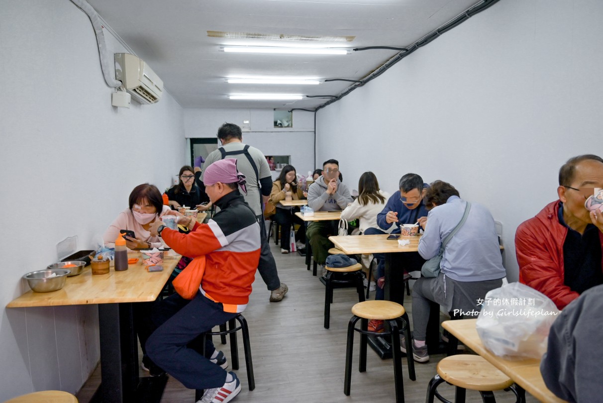 許仔豬腳麵線｜大稻埕美食推薦韓國白鍾元街頭美食鬥士(外帶) @女子的休假計劃