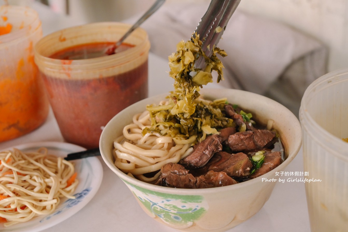 小吳牛肉麵｜24小時營業100元牛肉麵店可免費加湯(外帶) @女子的休假計劃