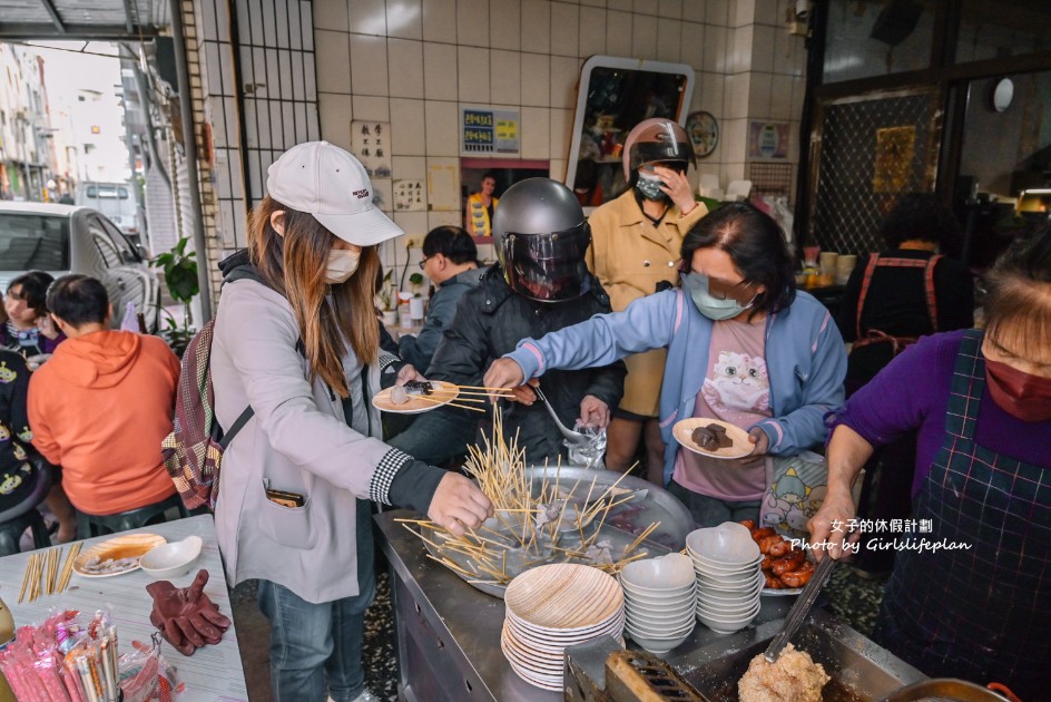 協進國小後門兩元黑輪店｜黑輪只要兩元，湯免費喝到飽(外帶) @女子的休假計劃