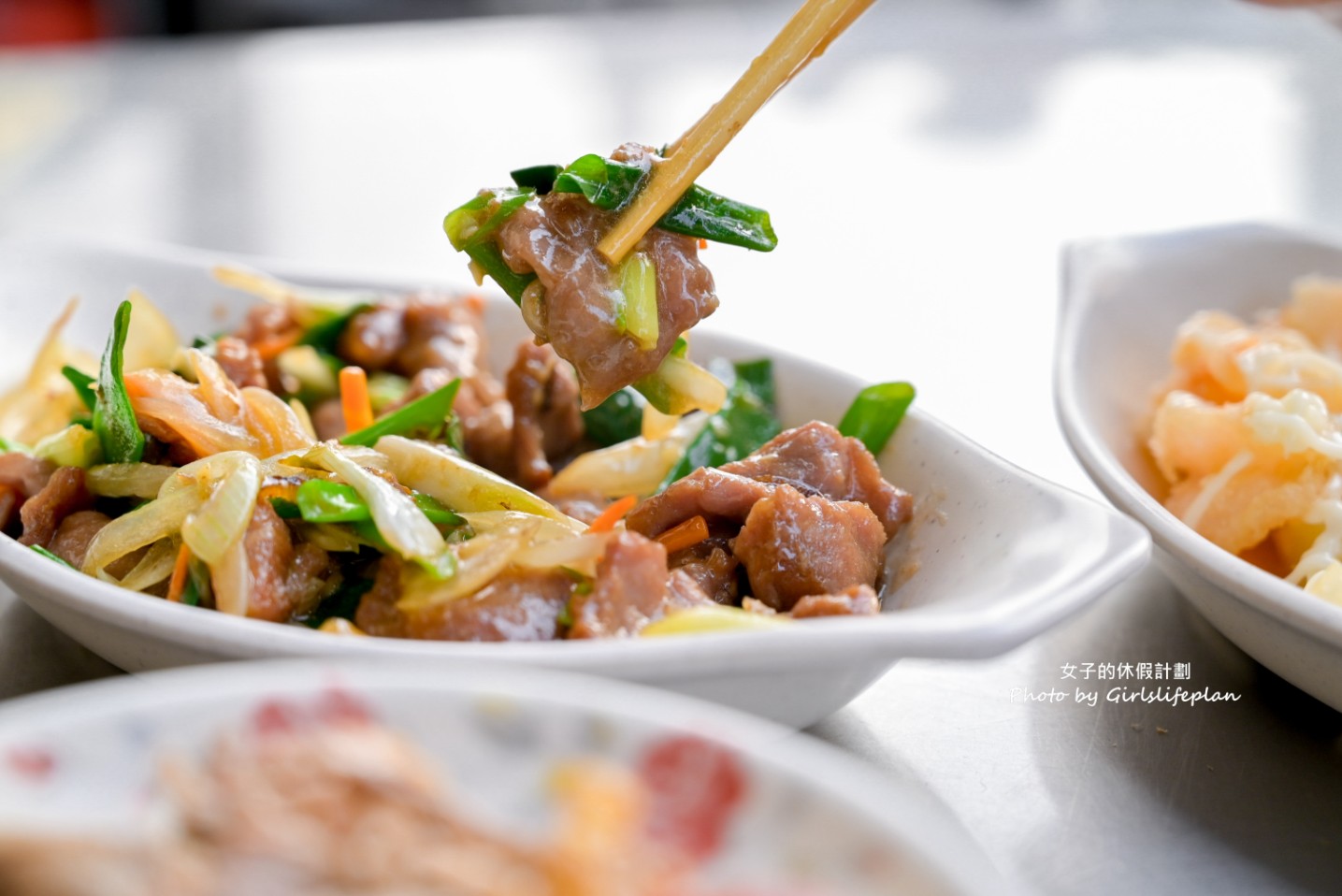 太平原味鴨肉飯｜在地人氣美食鴨肉飯20元，蔥爆牛肉90元(外帶) @女子的休假計劃