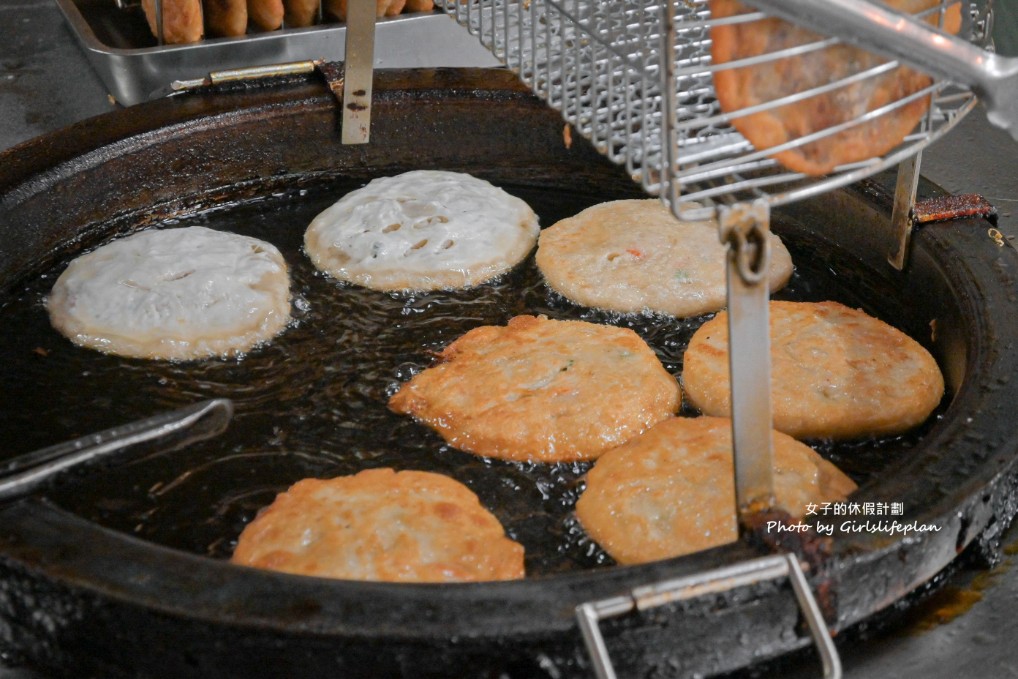 巷仔口蘿蔔絲餅｜巷弄人氣排隊美食連五月天阿信都來過(外帶) @女子的休假計劃