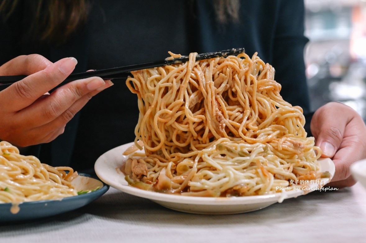 永吉涼麵｜網友大推榨菜肉絲涼麵來店必吃(菜單) @女子的休假計劃