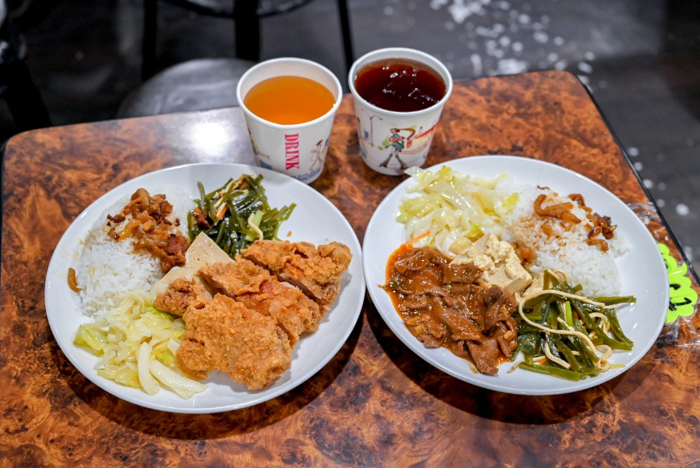 食來運轉｜內用滷肉飯吃到飽四款飲料隨意喝(外帶) @女子的休假計劃