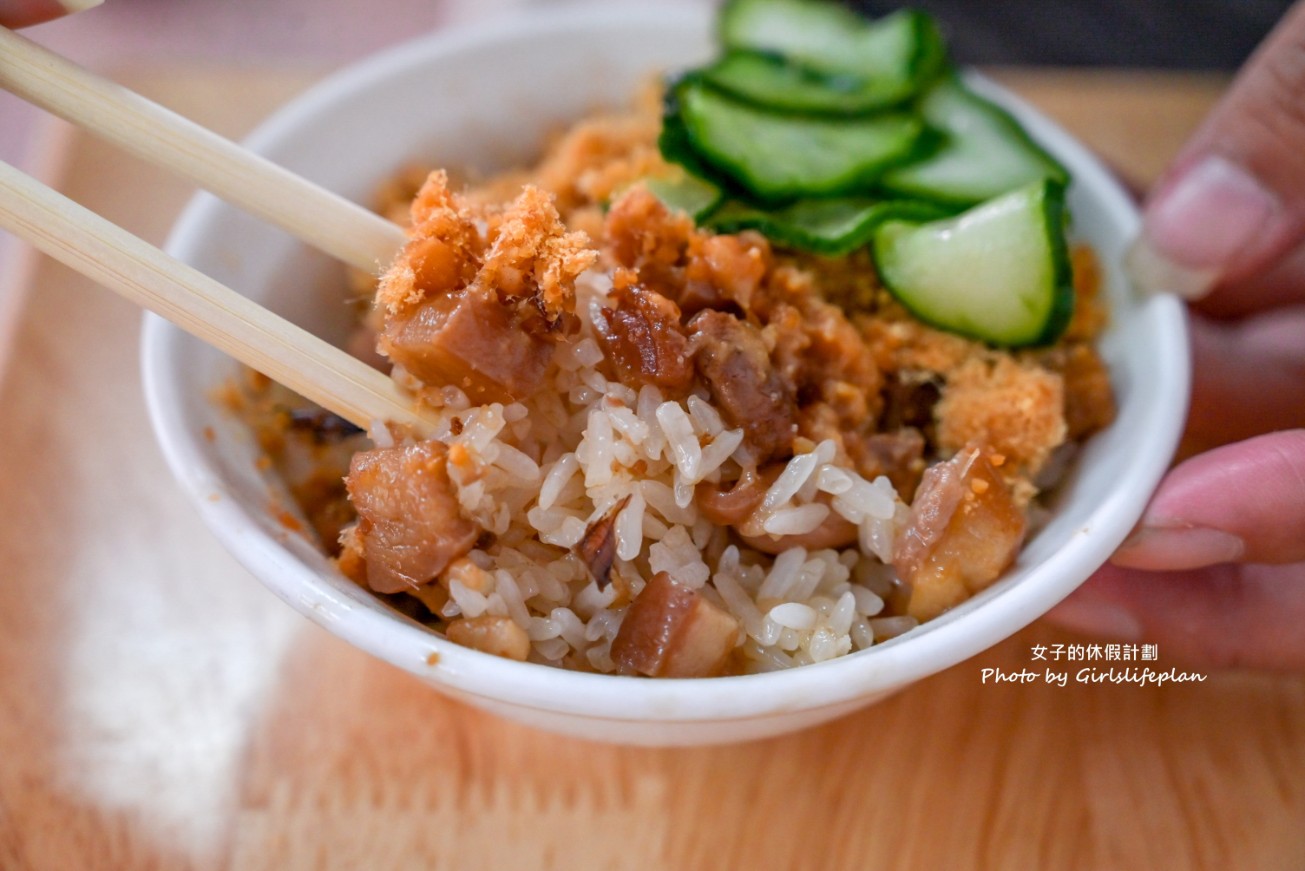 水仙宮粽葉米糕｜營業至凌晨在地人氣美食，米糕+四神湯超絕配(外帶) @女子的休假計劃