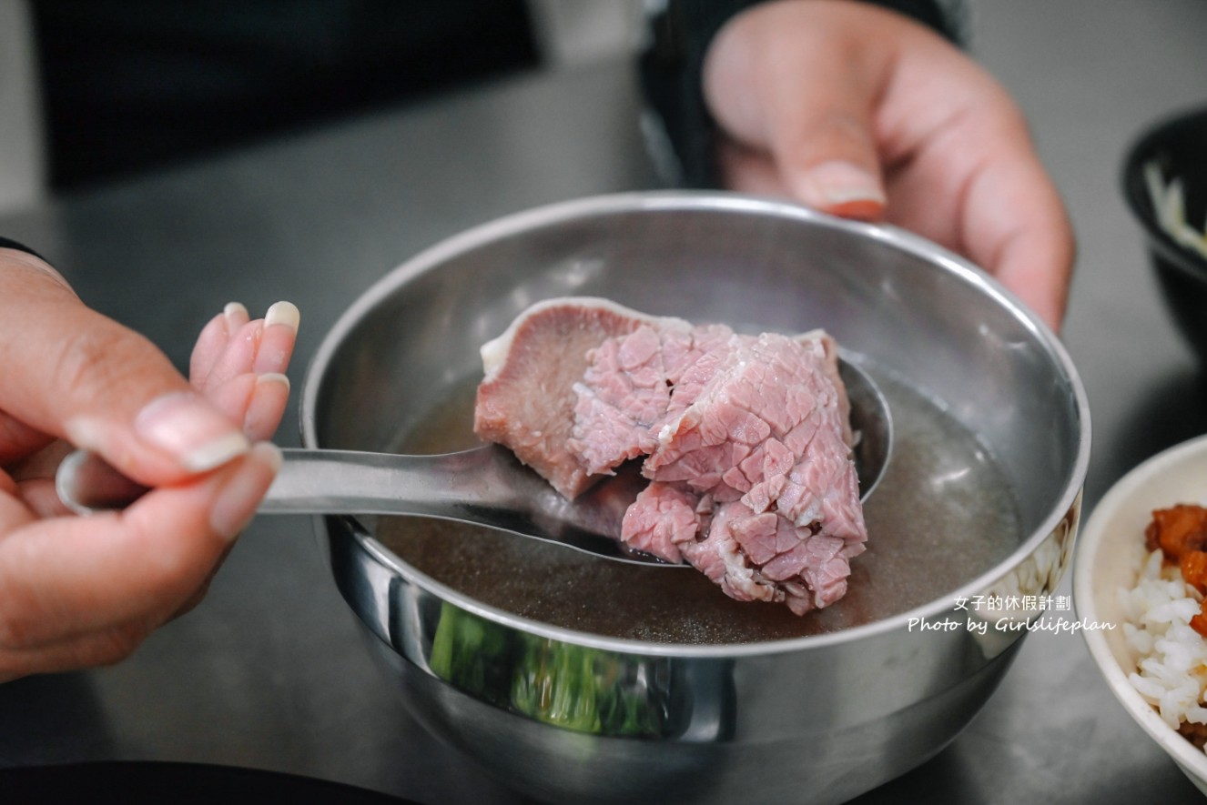 阿杰溫體牛肉湯｜雙拼任選點牛舌最划算(外帶) @女子的休假計劃