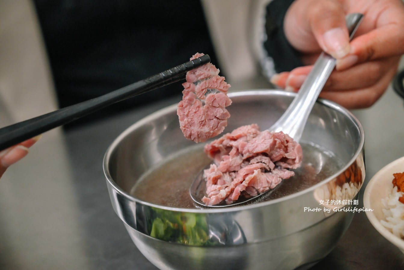 阿杰溫體牛肉湯｜雙拼任選點牛舌最划算(外帶) @女子的休假計劃