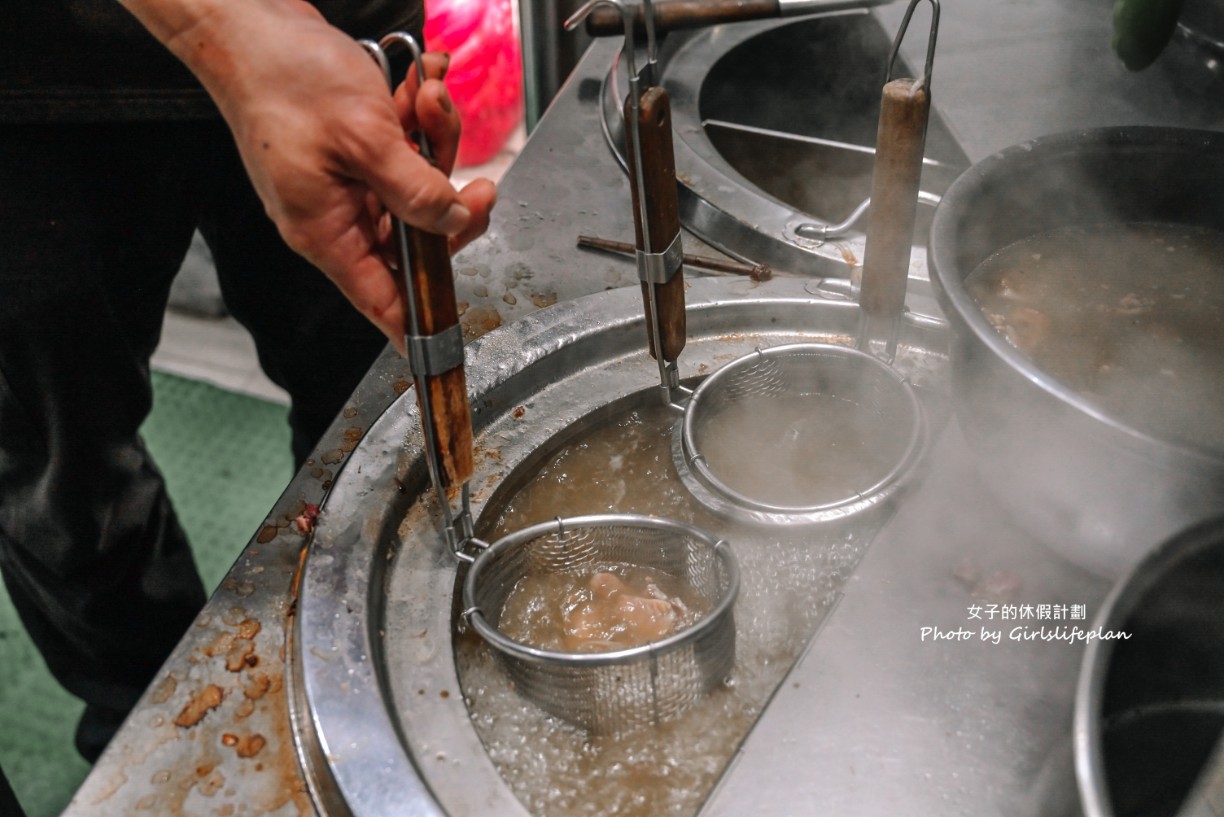 阿杰溫體牛肉湯｜雙拼任選點牛舌最划算(外帶) @女子的休假計劃