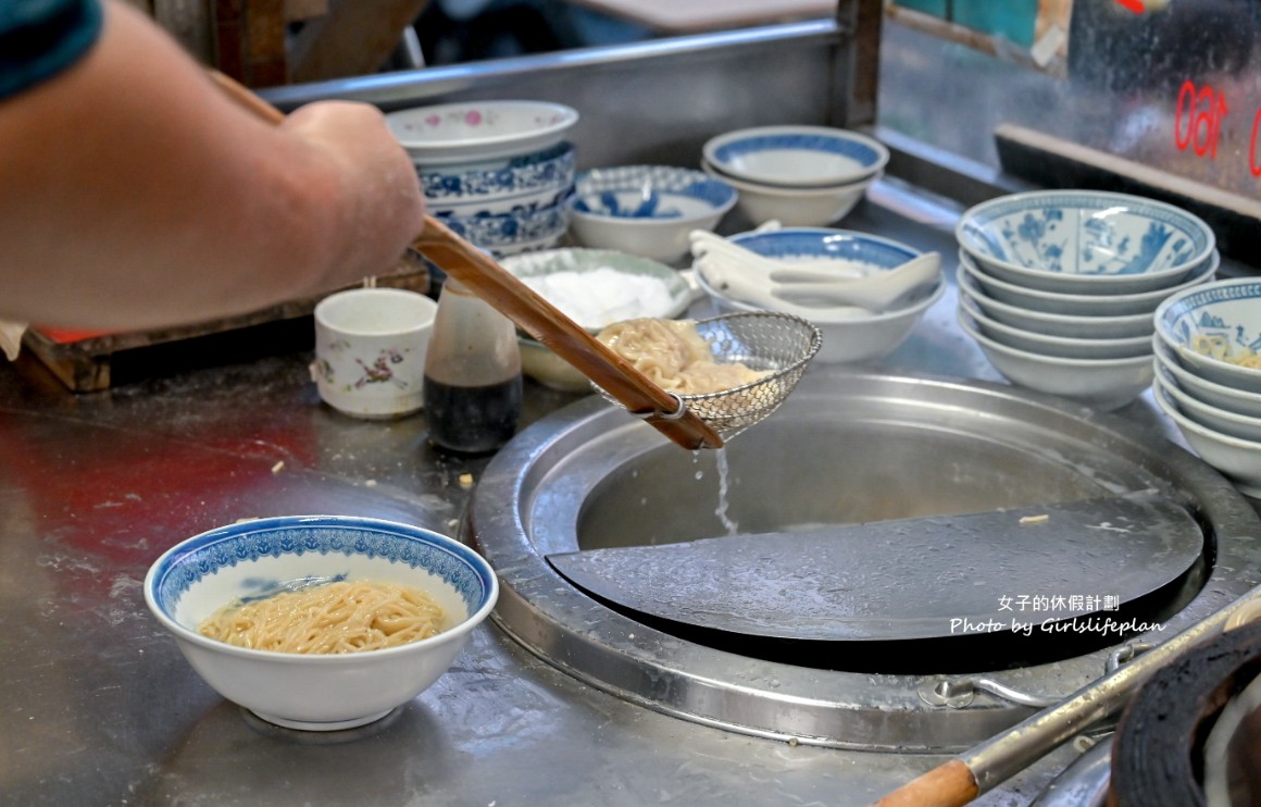 福台排骨麵｜在地70年人氣麵店和廟東清水排骨酥麵有的比(外帶) @女子的休假計劃