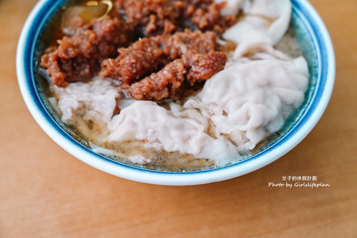福台排骨麵｜在地70年人氣麵店和廟東清水排骨酥麵有的比(外帶) @女子的休假計劃