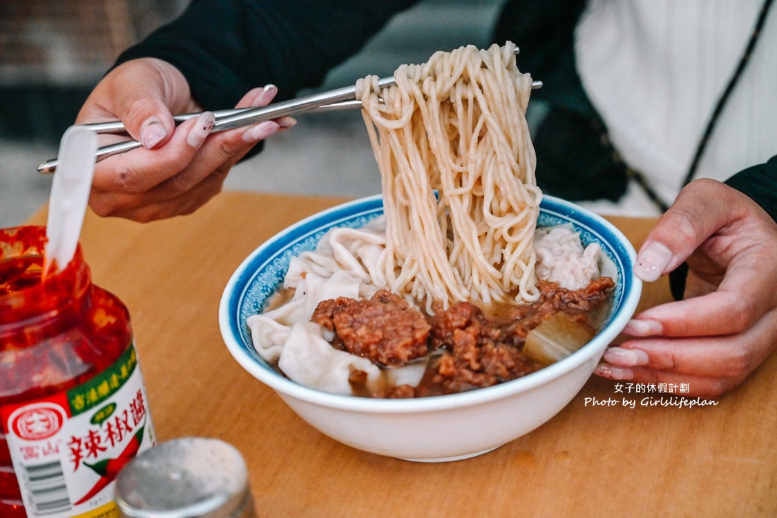 福台排骨麵｜在地70年人氣麵店和廟東清水排骨酥麵有的比(外帶) @女子的休假計劃