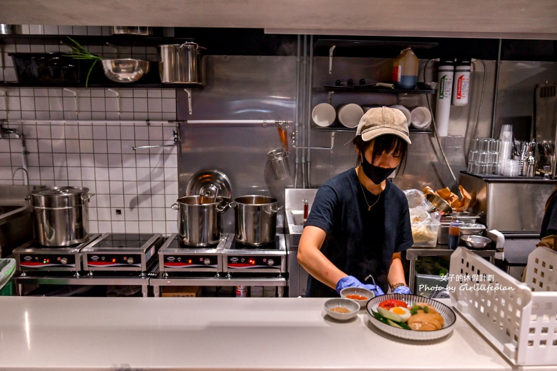 星馬快餐｜味道超正宗，內用加湯加麵加飯都免費(外帶) @女子的休假計劃