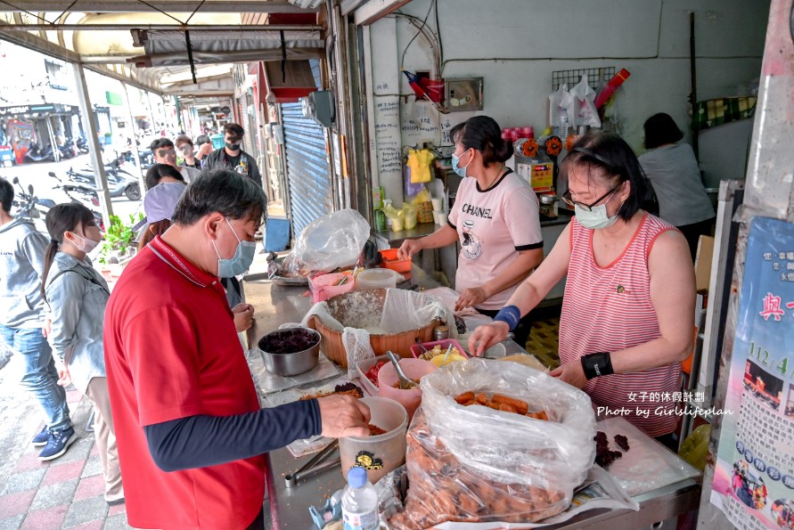 二信早餐-飯糰專賣店｜人氣排隊美食雙色紫米飯糰40元(外帶) @女子的休假計劃