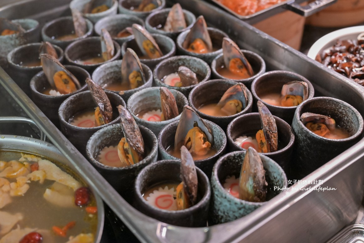十二廚｜12廚Kitchen 12，泰式料理吃到飽/松葉蟹吃到飽(菜單) @女子的休假計劃