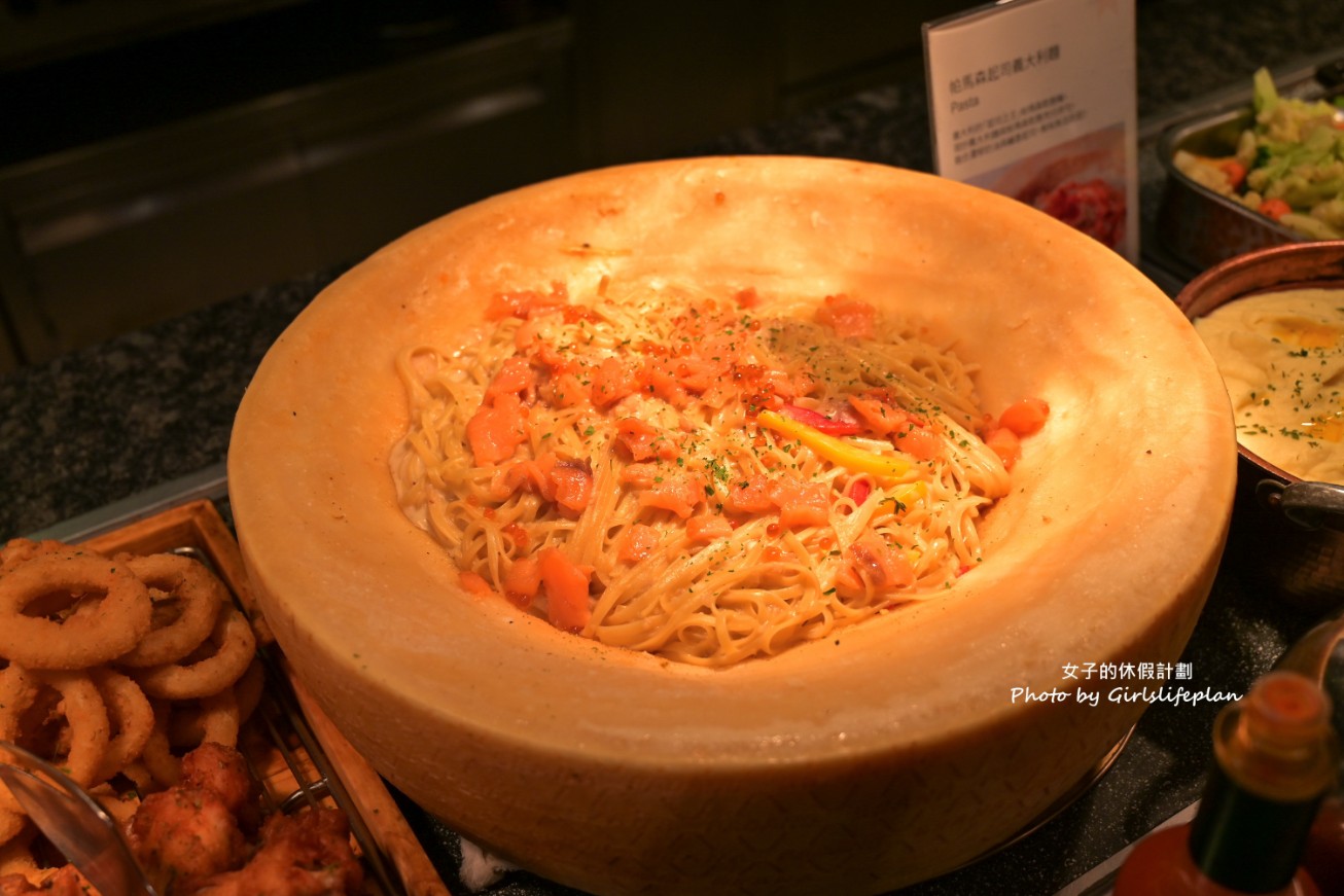 十二廚｜12廚Kitchen 12，泰式料理吃到飽/松葉蟹吃到飽(菜單) @女子的休假計劃