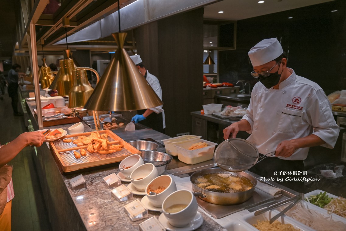 麗香苑 (福華大飯店)｜平日午晚餐吃到飽只要258元(高雄吃到飽) @女子的休假計劃