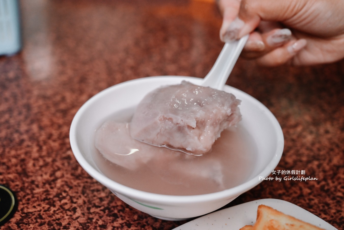 阿斗伯冷凍芋｜營業至凌晨在地30年古早味老店(外帶) @女子的休假計劃