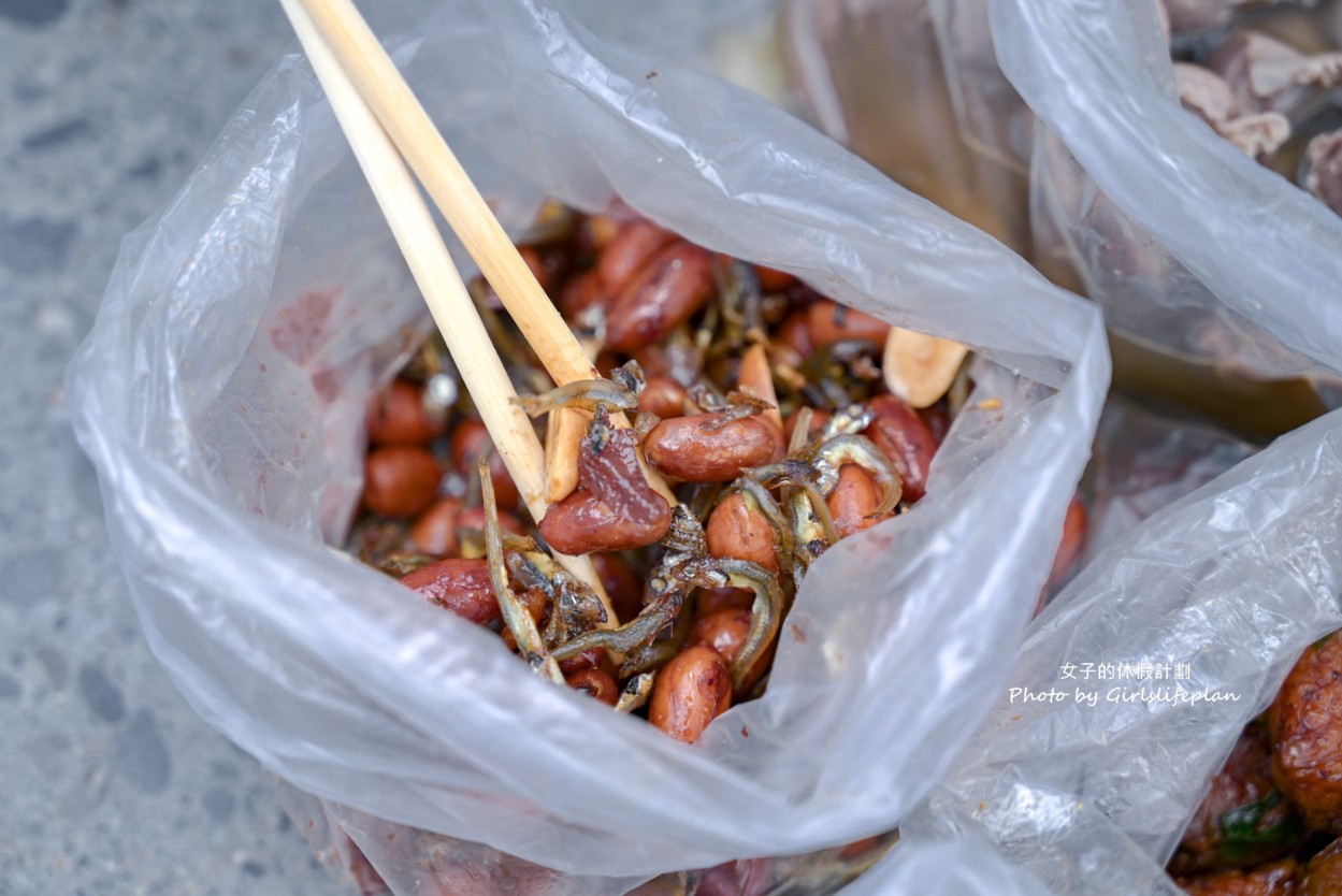 悟食美味｜婆婆媽媽的最愛開賣40年蔗香燻雞鹹水雞(外帶) @女子的休假計劃