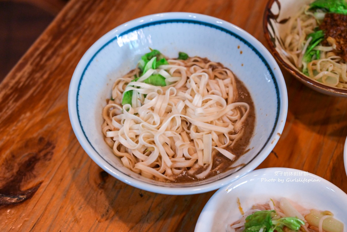 圓環頂麵食館｜愛心店家平價小吃攤小菜10元起(外帶) @女子的休假計劃