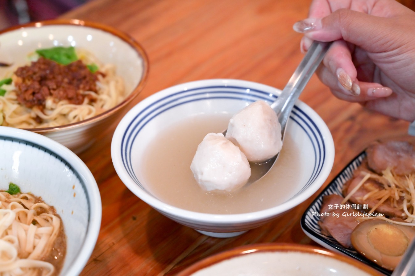 圓環頂麵食館｜愛心店家平價小吃攤小菜10元起(外帶) @女子的休假計劃